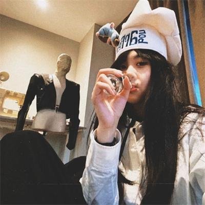 重生之后，我为女儿囤积了亿万物资